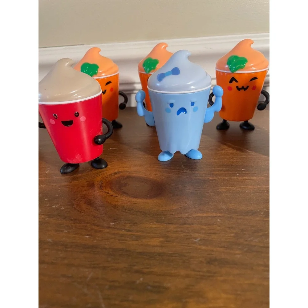 Frosty frights Halloween Collectible Figures Lot of 13 Pumpkin Pirate Mummy more